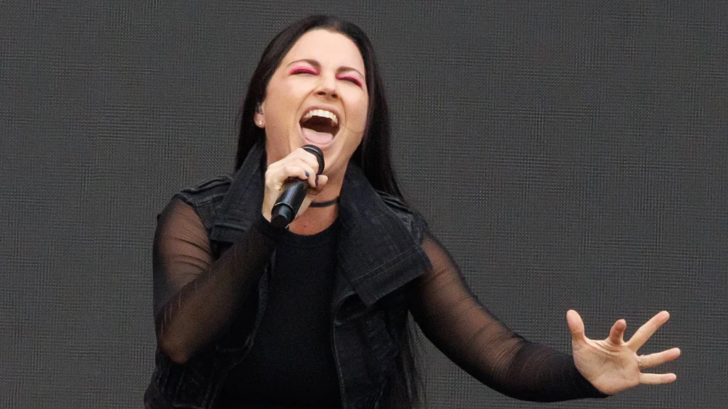 A música cortada pelo Evanescence em shows com Metallica — até Amy Lee perceber o vacilo