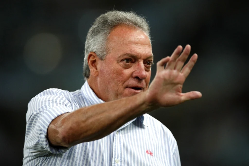 Abel Braga se pronuncia após comentário homofóbico. Confira Abel Braga se pronuncia após comentário homofóbico. Confira