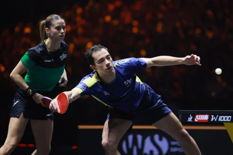 Calderano e Takahashi derrotam espanhóis no WTT de Hong Kong