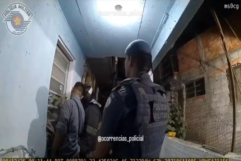 Explosão deixa policiais feridos em São Paulo