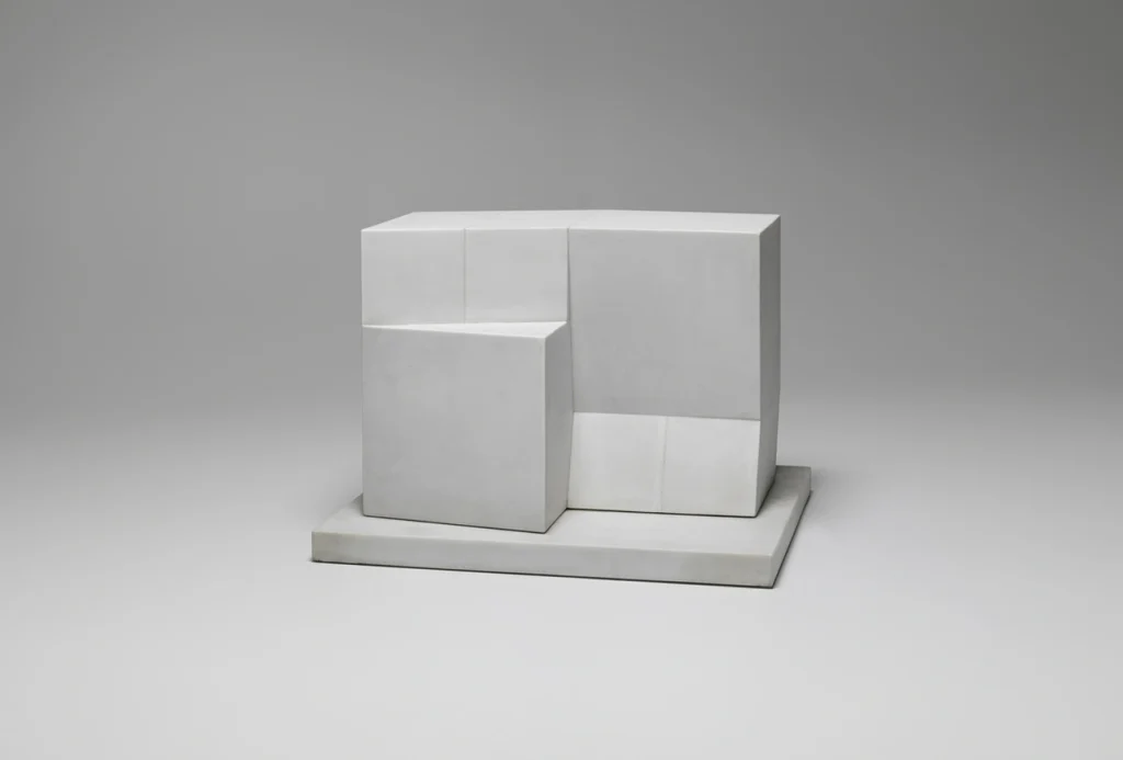 É quarta-feira! Mostra com arte escultural de Sergio Camargo faz de Brasília o mais importante polo de arte no Brasil