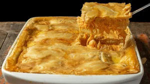 Faz ahora empadão de frango cremoso em 1 hora