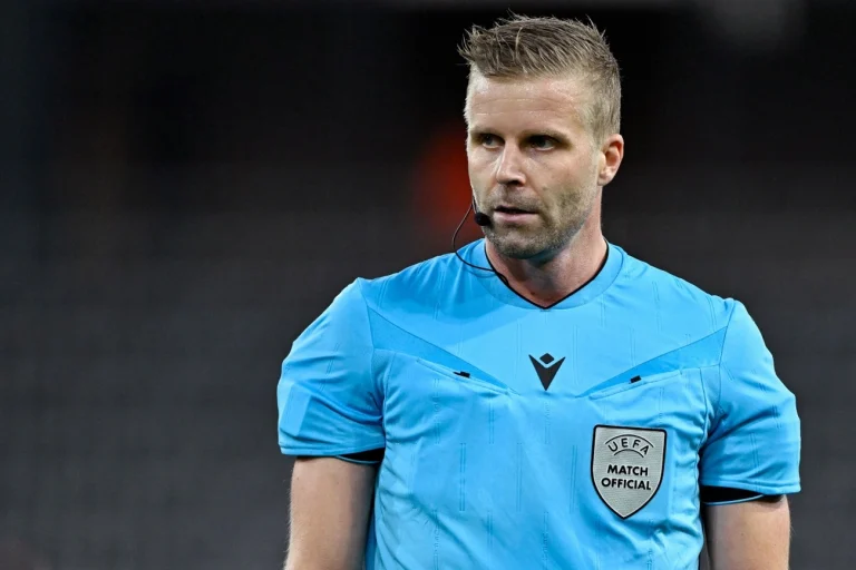 Flamengo x Cruz Azul terá árbitro que expulsou Cristiano Ronaldo