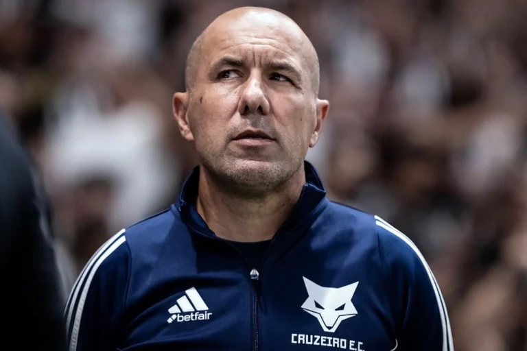 Léo Jardim mantém confiança após derrota do Cruzeiro na Copa do Brasil