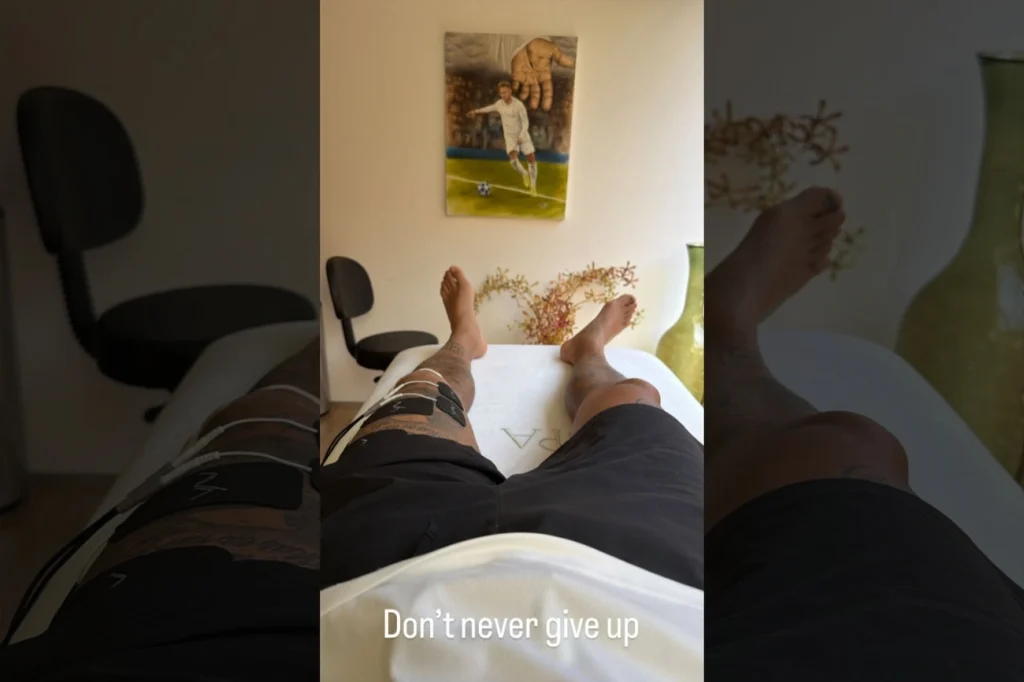 Neymar agora pós cirurgia no joelho compartilha esperança