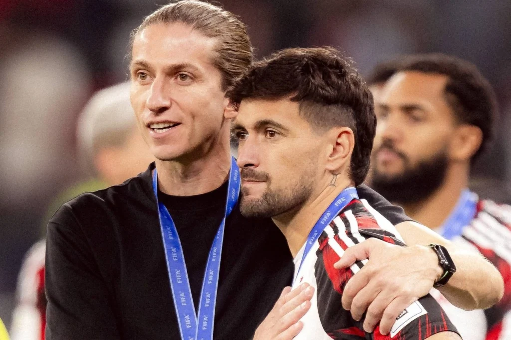 Flamengo renova contrato de Filipe Luís até 2027 e torcida explode de alegria hoje