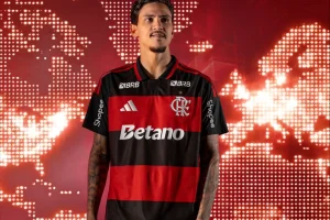 Flamengo lança novo uniforme 2026 agora com fotos exclusivas