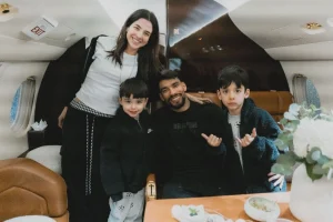 Lucas Paquetá desembarca no Rio e assina com Flamengo hoje