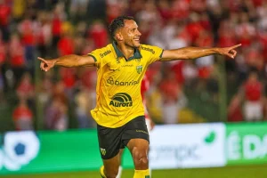 Ypiranga vira e vence Internacional por 2 a 1 no Campeonato Gaúcho hoje