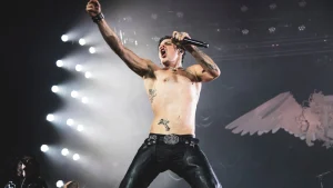 Yungblud lança nova versão de Zombie com Smashing Pumpkins hoje