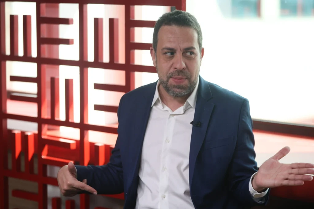 Boulos aciona STF hoje contra escolas cívico-militares de Tarcísio agora