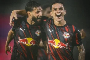 Bragantino vence Atlético-MG de virada agora é líder