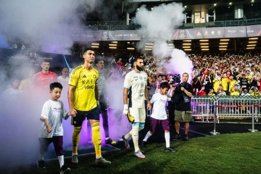 Crisi no futebol saudita agora com Ronaldo e Benzema insatisfeitos