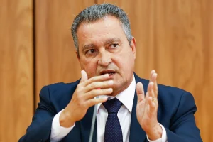 Rui Costa defende Lula, diz que recebimento de Vorcaro é normal em Planalto